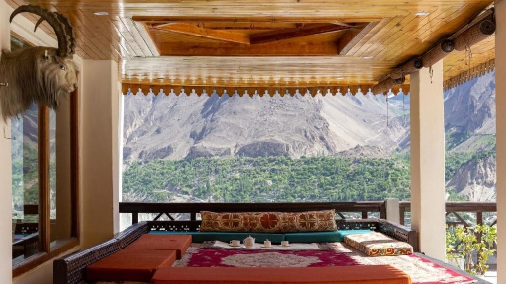 Hunza Hotels For Tourists